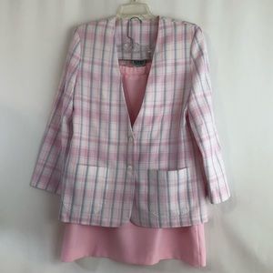 2 pc pink skirt &  jacket Ladies size 11/12